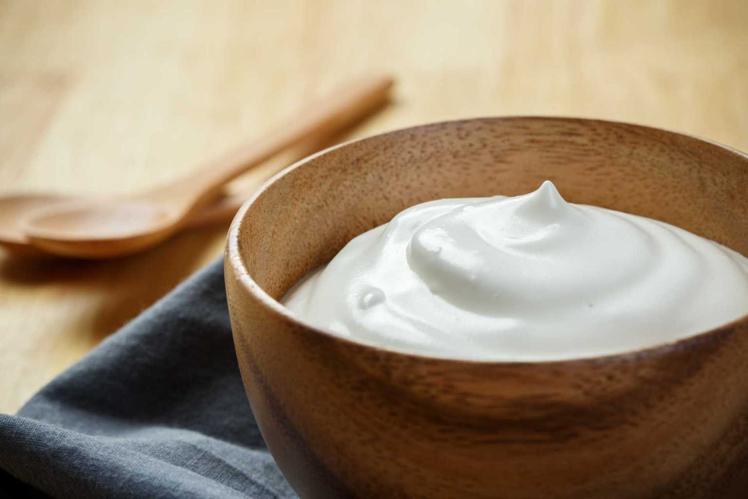 Easy and Fast to Make Mexican Crema at Home